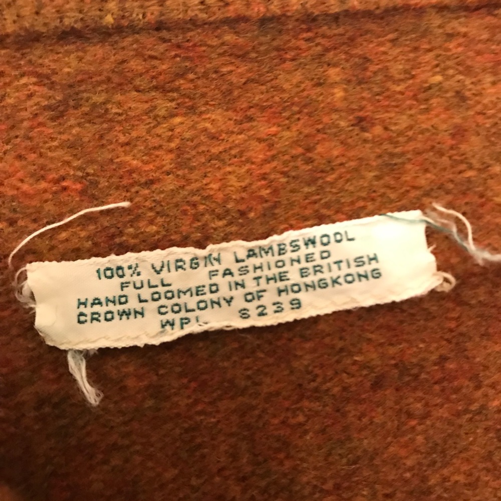100% Wool V-Neck Sweater - Picture 3 of 4
